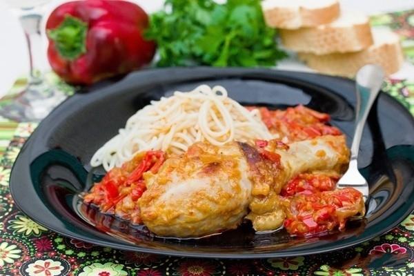 Паприкаш из курицы: классика венгерской кухни в 2019 году Паприкаш из курицы: классика венгерской кухни в 2019 году