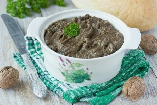 http://www.allwomens.ru/uploads/files/recipes/20130912/pechenochnyy-pashtet-s-chernoslivom.jpg