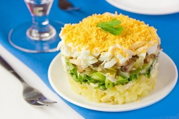 Рецепт курицы на солевой подушке в духовке с фото