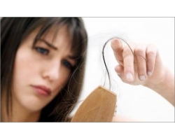 Причины выпадения волос женщины