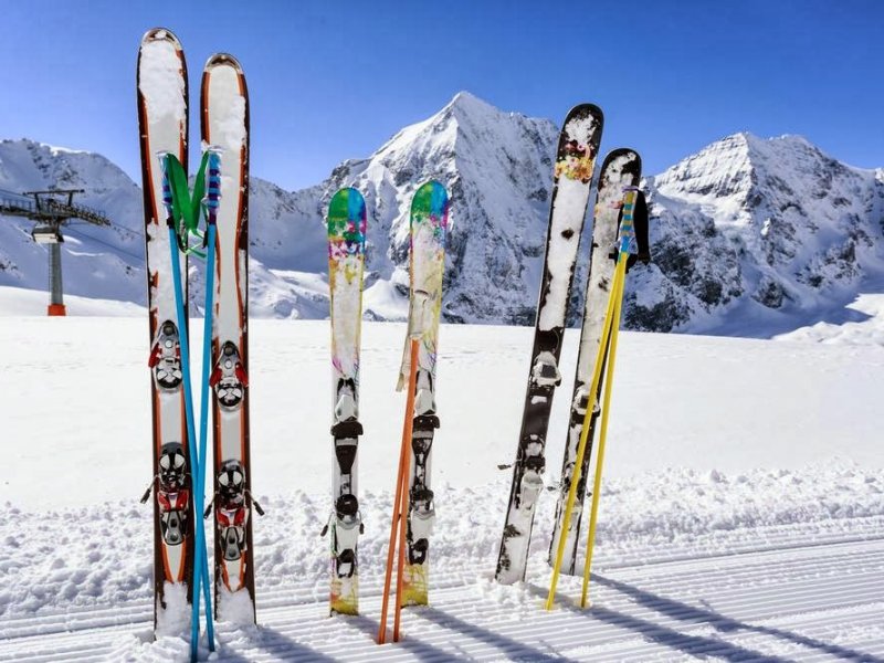 Как выбрать горные лыжи: правильно выбираем лыжи по росту и размеру