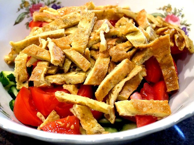 рецепты салатов с курицей и омлетом