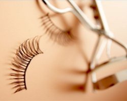 Как одевать накладные ресницы Как одевать накладные ресницы