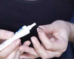 Как одевать накладные ресницы Как одевать накладные ресницы