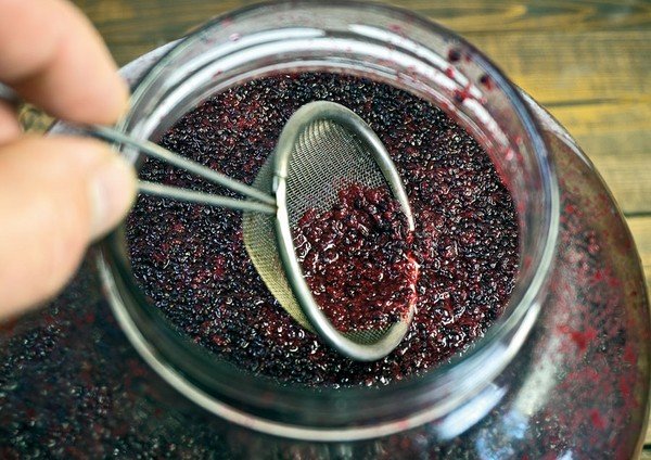 Вино из черной смородины в домашних условиях пошаговый рецепт с Вино из черной смородины в домашних условиях пошаговый рецепт с