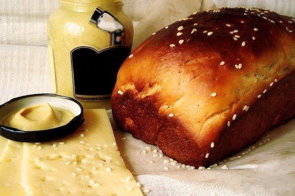 Хлеб с дижонской горчицей и прованскими травами