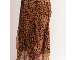 С чем нужно носить юбку леопардового цвета?