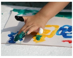Как и что рисовать пальчиковыми красками с ребенком