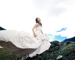 Девушка в свадебном платье во сне