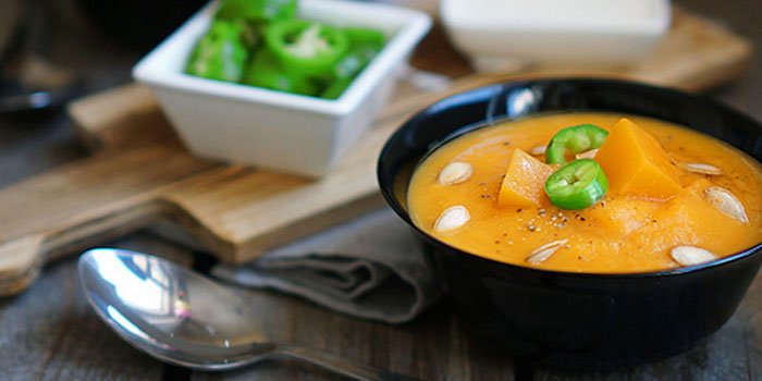 Простой рецепт: тыквенный суп-пюре с томатами
